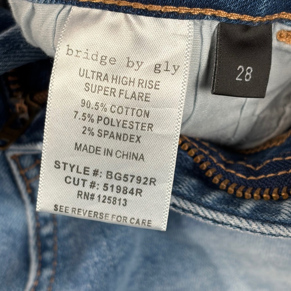 Bridge by GLY Ultra High Rise Super Flare Distressed Jeans BG5792R Size 28 - Picture 7 of 8